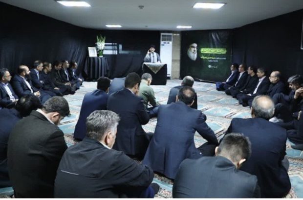مراسم سوگواری شهادت سیدحسن نصر‌الله دبیر کل حزب‌الله لبنان در بانک سینا برگزار شد
