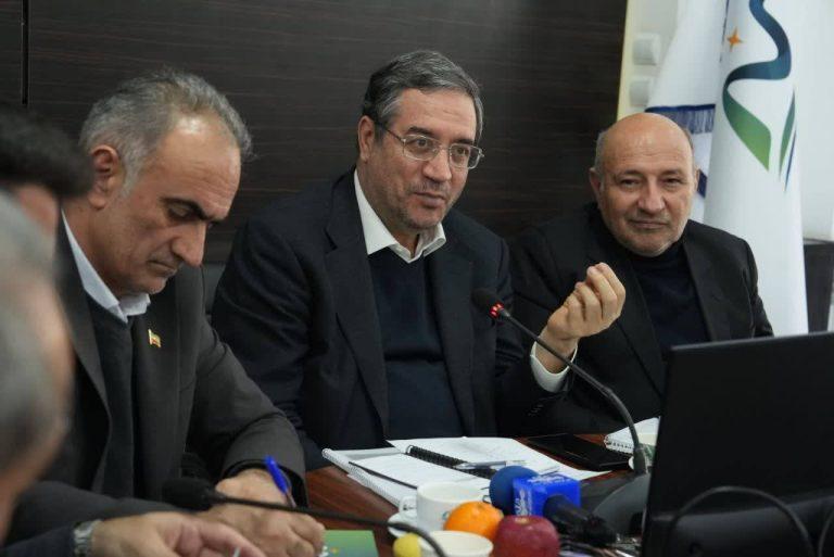 مانع زدایی از سرمایه‌گذاری بهترین خدمت مسوولان برای مردم آذربایجان‌غربی است
