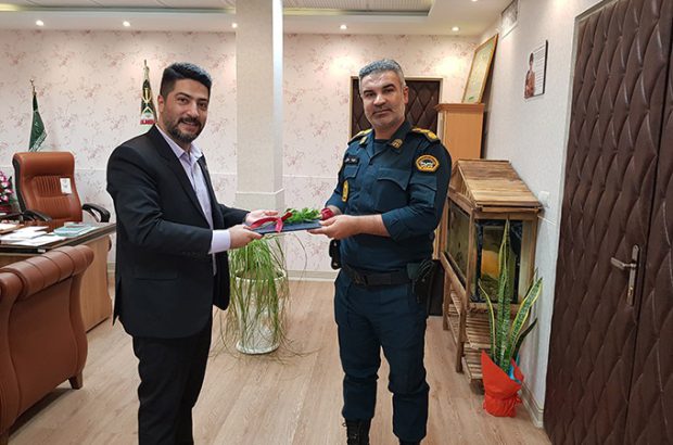 تقدیر بیمه دانا از فرماندهان نیروی انتظامی شاهرود
