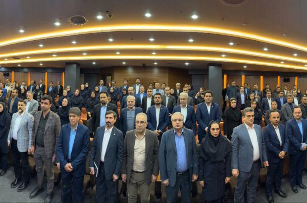 نخستین نشست هم اندیشی شرکت بیمه رازی با شبکه فروش
