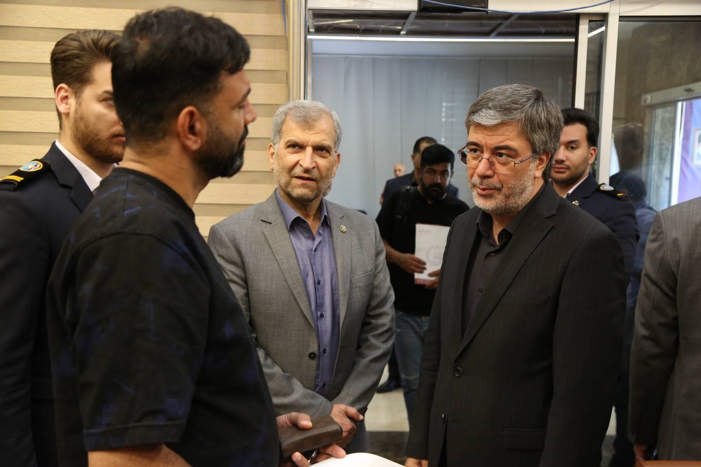 خدمت‌رسانی جهادی در مسیر تحقق چشم‌انداز ۱۴۰۷
