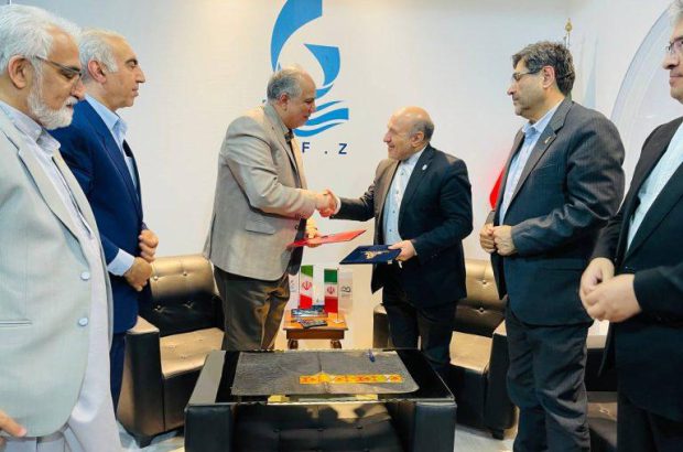 تفاهم نامه همکاری اقتصادی مشترک بین مناطق آزاد ماکو و چابهار / راهگذار شمال به جنوب تقویت می شود
