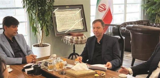 آمادگی گروه فولاد مبارکه برای تقویت همکاری‌های مشترک با بانک دی
