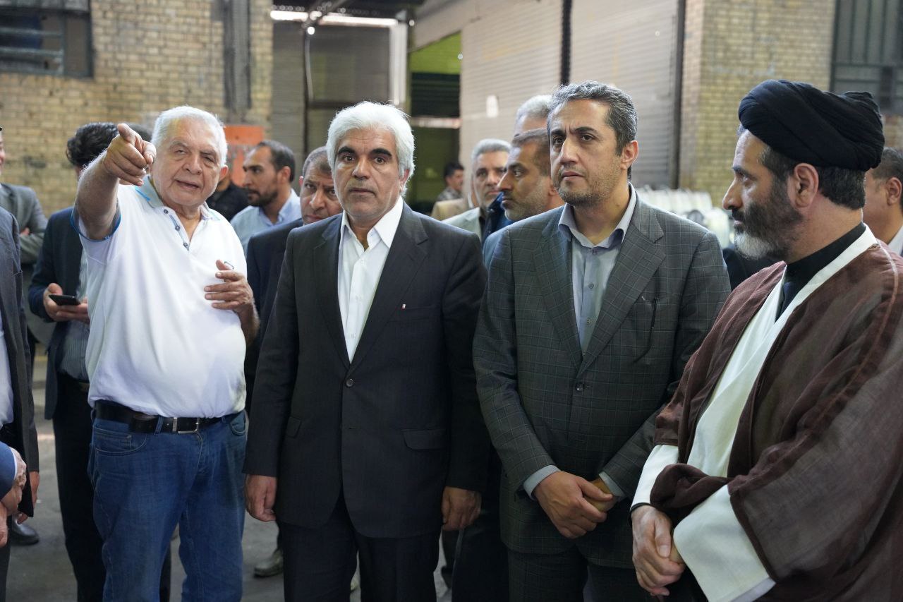 تاکید آقاجانلو بر استفاده از تنوع مالی و دانش روز در فولاد بختگان
