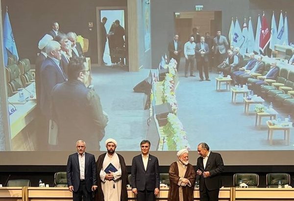 انتخاب بانک کشاورزی به‌عنوان بانک برتر در اجرای قانون بانکداری بدون ربا
