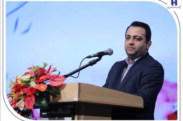 مشتری‌مداری، اصلی‌ترین مزیت‌ رقابتی بانک صادرات ایران است
