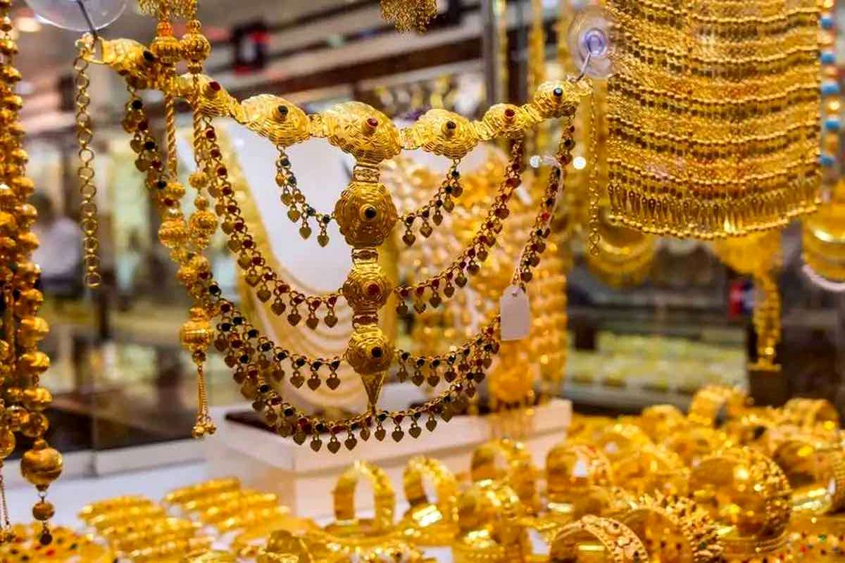 قیمت طلا و سکه امروز ۲ آذر ۱۴۰۲ در چه وضعینتی به سر میبرد/ وقت خرید طلاست یا نه؟

