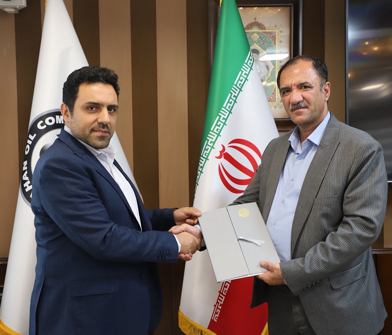 امضاء تفاهم نامه همکاری بین شرکت نفت سپاهان و پالایشگاه آبادان
