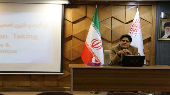 تداوم برگزاری دوره های آموزشی در راستای اهمیت یادگیری سازمانی در بیمه ما
