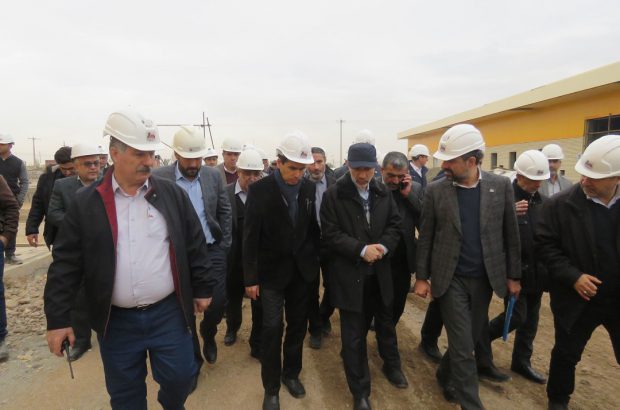 بازدید وزیر نیرو از نیروگاه رودشور
