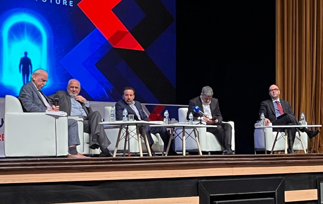 پنل “جهان در حال تغییر و موقعیت ایران” در نمایشگاه کیش‌ اینوکس ۲۰۲۵
