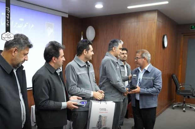 از پرستاران شرکت توسعه آهن و فولاد گل‌گهر تقدیر شد