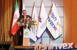 اقتصاد کشور در کنار سرمایه گذاری رشد می کند
