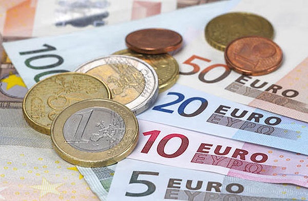 قیمت یورو امروز ۶ مرداد ۱۴۰۳ در بازار
