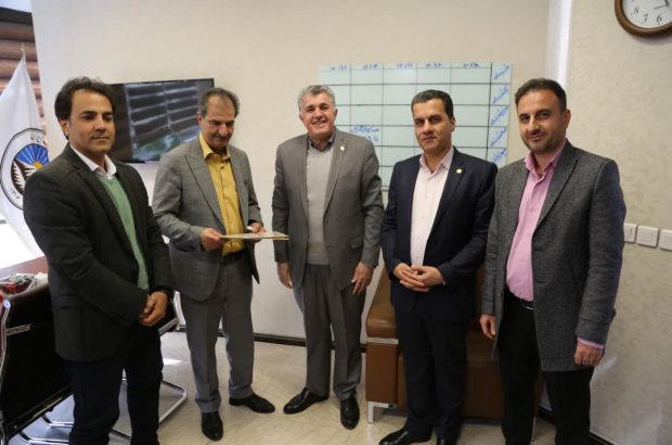 بیمه ایران چک خسارت بیمه مهندسی شرکت روزافزون به مبلغ ۶۶ میلیارد ریال را پرداخت کرد
