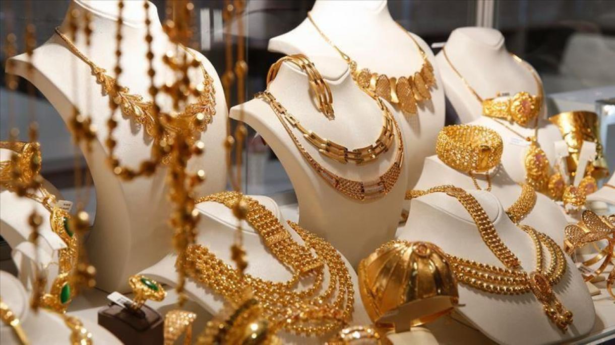 قیمت طلا پنجشنبه ۳۱ خرداد ۱۴۰۳
