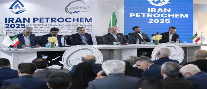 اصلاح آیین‌نامه معاملات هلدینگ خلیج‌فارس با رویکرد حمایت از ساخت داخل ابلاغ شد/ تولیدکنندگان داخلی به رعایت همه استانداردها و زمان‌بندی متعهد باشند
