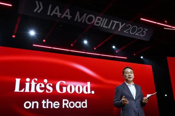 ارائه چشم‌انداز تجربه کاربری آینده حمل و نقل توسط مدیرعامل ال‌جی در IAA Mobility 2023
