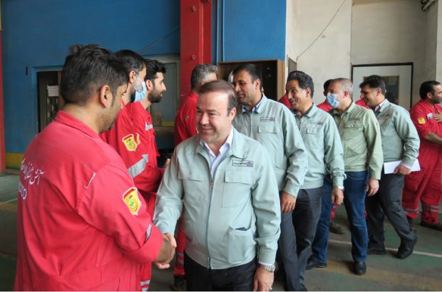 تقدیر مدیرعامل فولاد هرمزگان از کارکنان آتش‌نشانی
