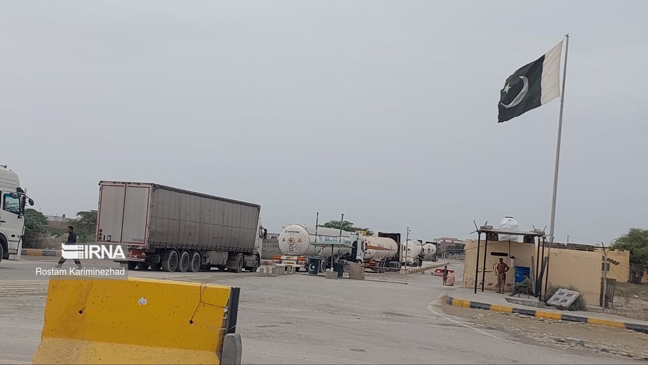 مرز ریمدان به لیست گمرکات مرزهای کشور برای خروج مشتقات نفتی افزوده شد
