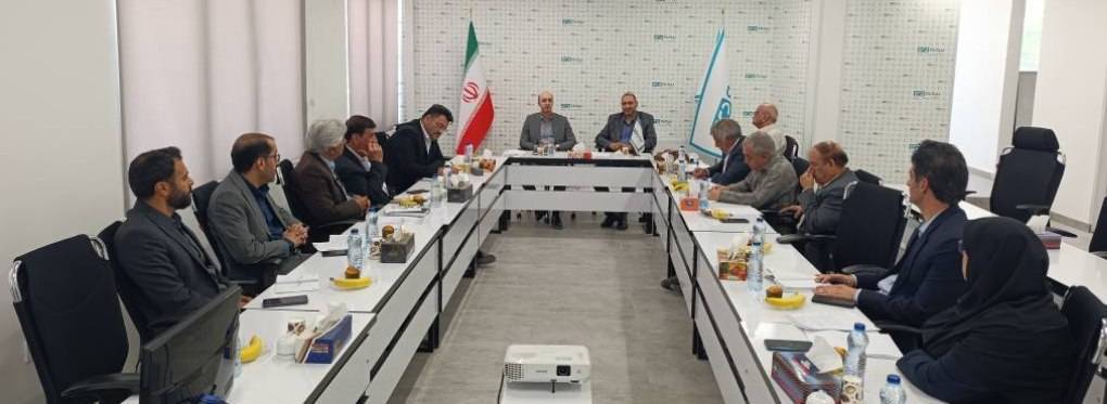 بازنشستگان شایسته دریافت خدمات بیمه درمانی مطلوب هستند