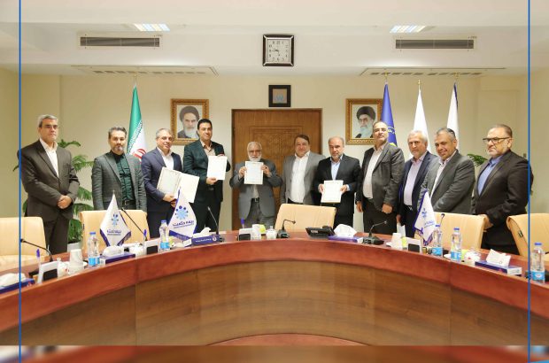 انعقاد تفاهم نامه ایجاد باشگاه ملی حامیان ایتام و صدور بیمه نامه های عمر و سرمایه گذاری
