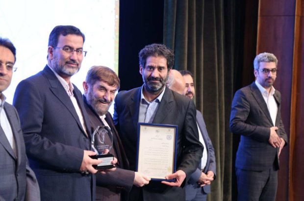 مدیر منابع انسانی ایمیدرو به عنوان “چهره ماندگار حوزه ورزش، صنعت و معدن” معرفی شد
