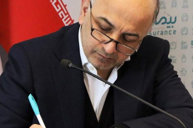 مدیرعامل بیمه دی در پیامی حادثه بندر شهید رجایی را تسلیت گفت/ ما با تمام امکانات، متعهدانه در کنار حادثه‌دیدگان و خانواده‌های ایشان هستیم
