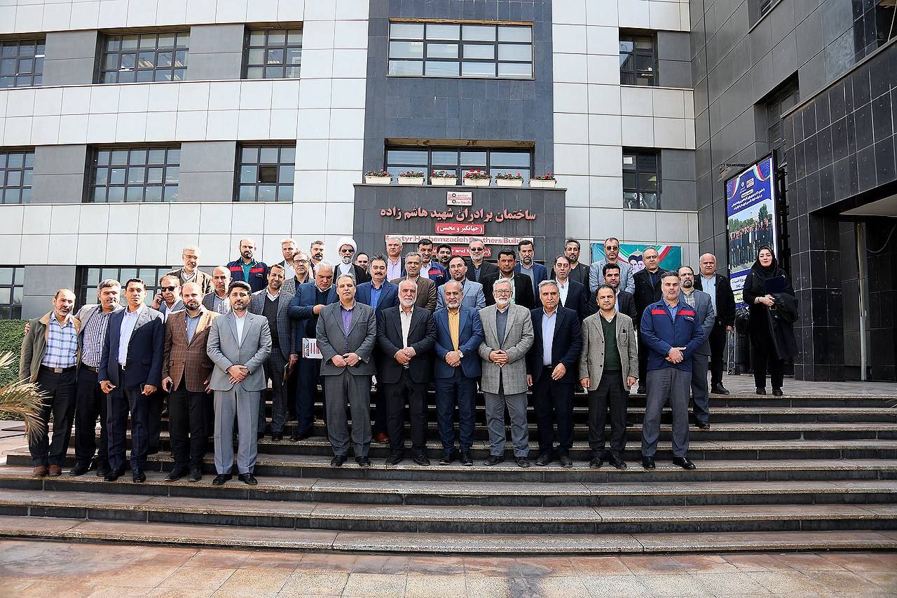 بازدید روسای دانشگاه آزاد اسلامی کشور از شرکت فولاد اکسین خوزستان
