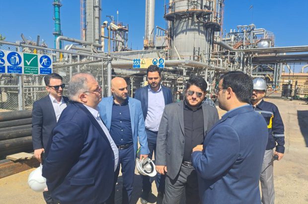 بازدید مدیرعامل و اعضای هیات مدیره نفت پاسارگاد از مجتمع تبریز
