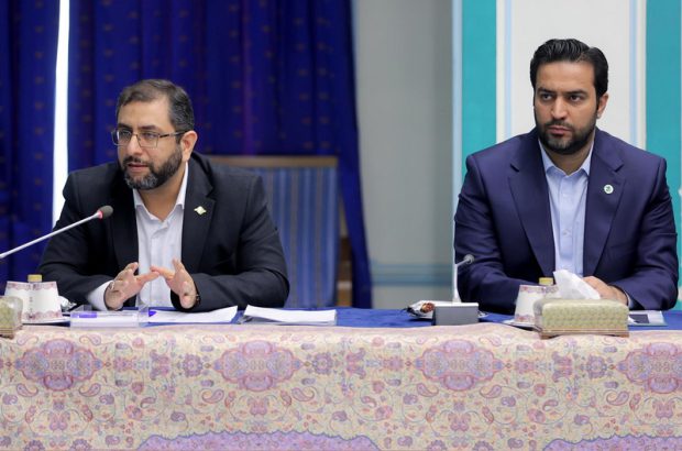 سازوکارهای تأمین مالی ریالی و ارزی برای تحقق مأموریت مناطق آزاد در سیاستهای کلی اقتصادی مقاومتی حیاتی است
