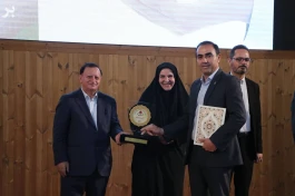 بیمه ایران نشان عالی مسئولیت اجتماعی را دریافت کرد