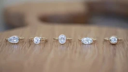 راهنمای خرید جواهر زنانه؛ چگونه انگشتر و گردنبند مناسب انتخاب کنیم؟